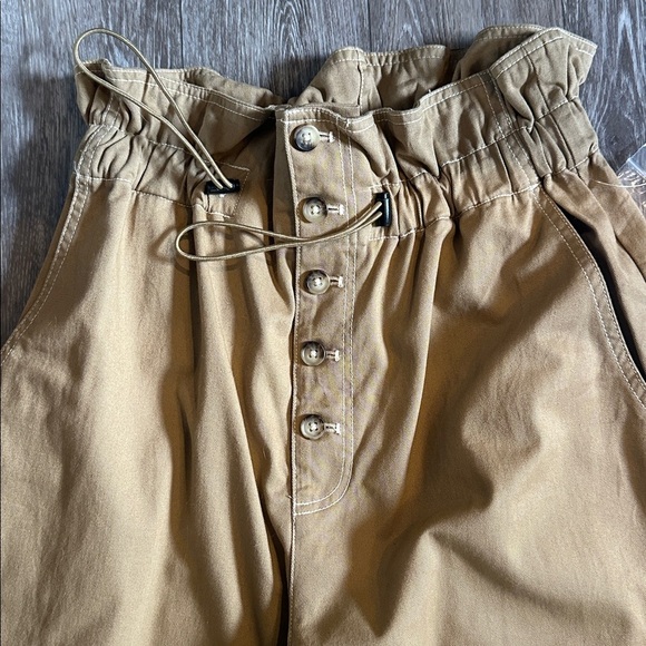 URBAN OUTFITTERS | UO Terra High Waisted Paper-bag Pant in Khaki - Picture 11 of 15